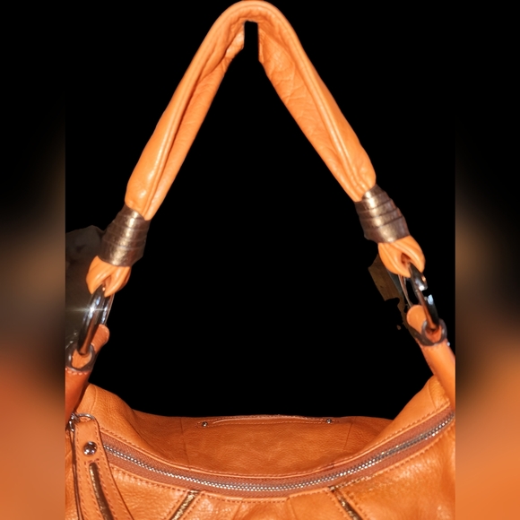 B. MAKOWSKY HOBO STYLE BAG - Picture 8 of 9